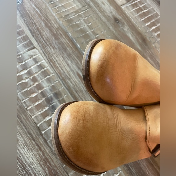 Anthropologie Lockeed tan burnished ankle boots booties. Made in Italy size 37 - Picture 10 of 11